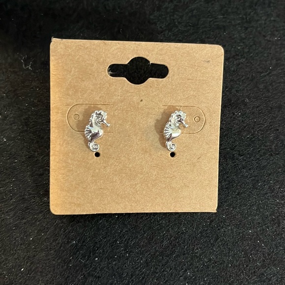 Jewelry - Silver tone seahorse earrings